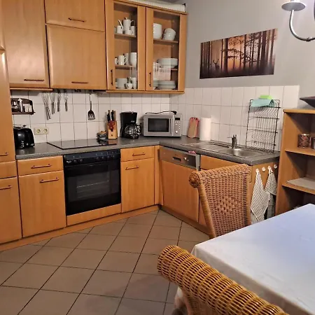 Landhauswohnung Mit Terrasse Im Alten Ortskern, Eg *