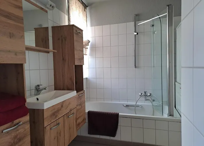 Landhauswohnung Mit Terrasse Im Alten Ortskern, Eg *