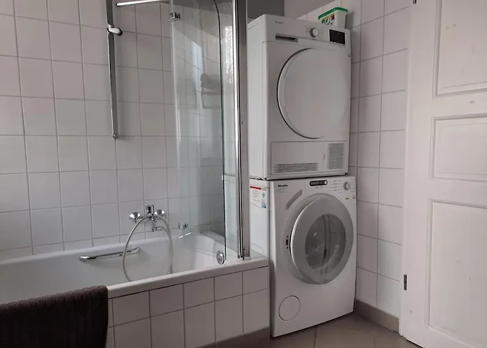 Landhauswohnung Mit Terrasse Im Alten Ortskern, Eg *