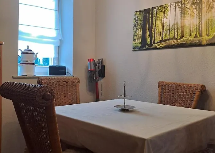 Landhauswohnung Mit Terrasse Im Alten Ortskern, Eg Apartamento